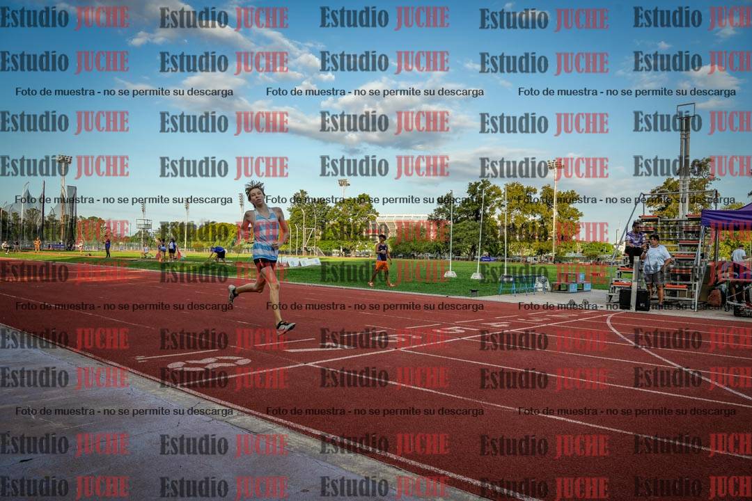 Fotos de los 400 m llanos de varones
