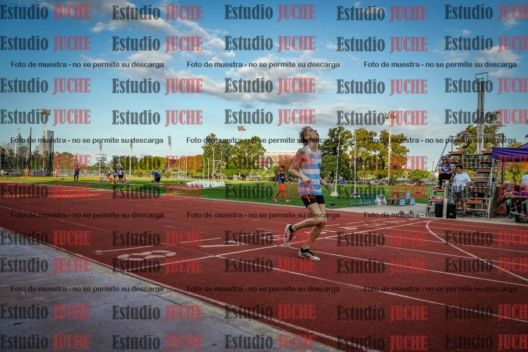 Fotos de los 400 m llanos de varones