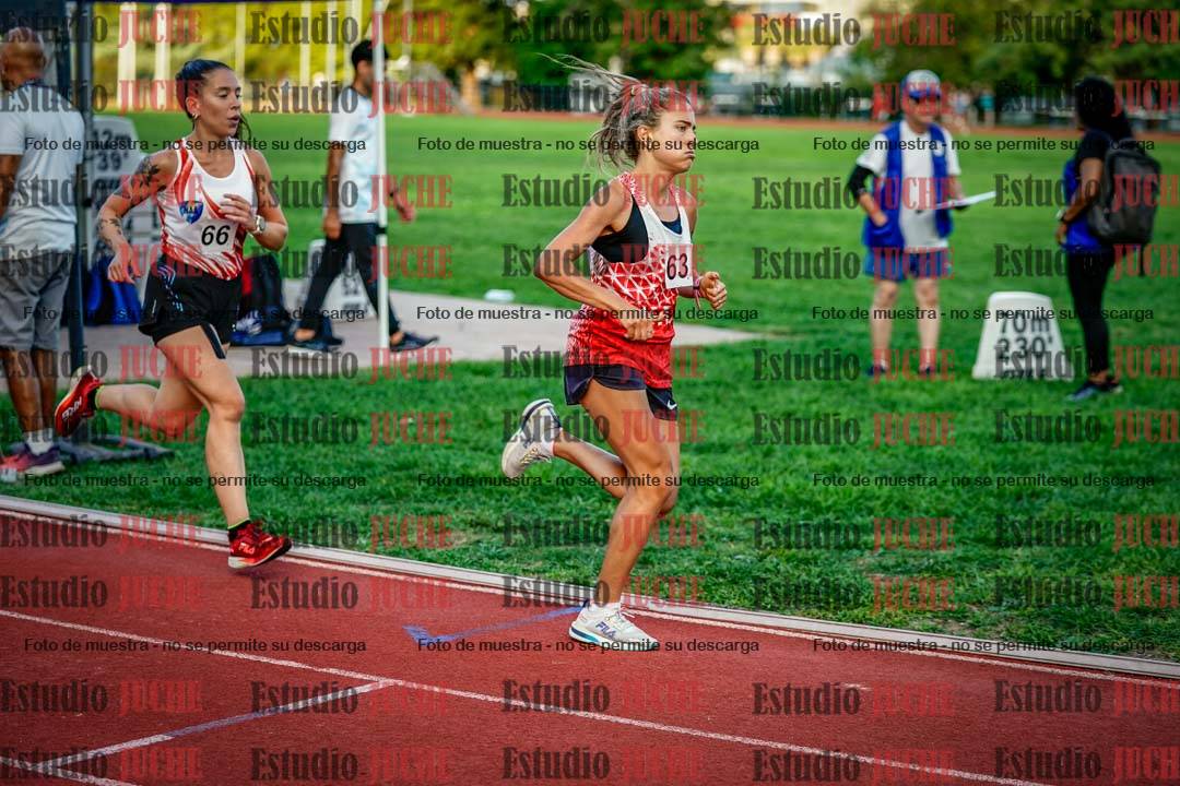 Fotos de los 1500 m llanos de mujeres