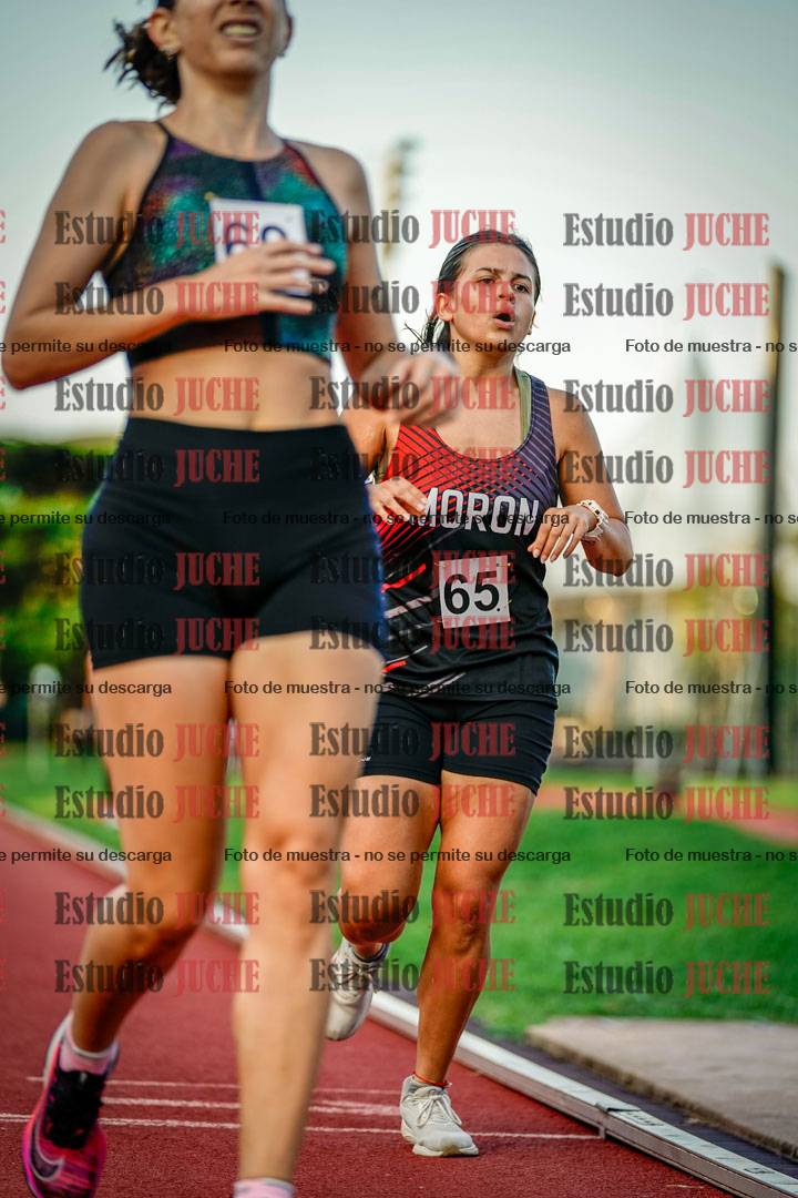 Fotos de los 1500 m llanos de mujeres