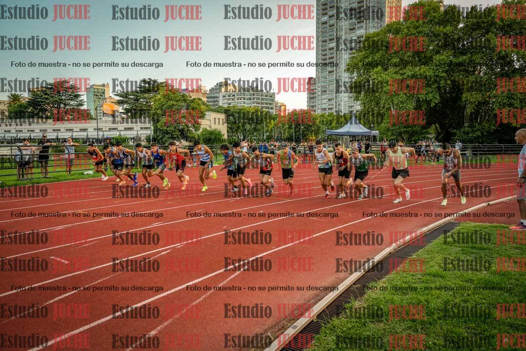 Fotos de los 1500 m llanos de varones