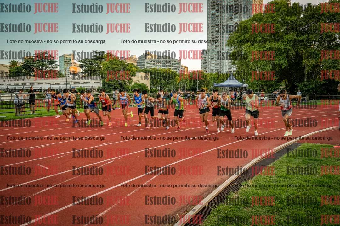 Fotos de los 1500 m llanos de varones