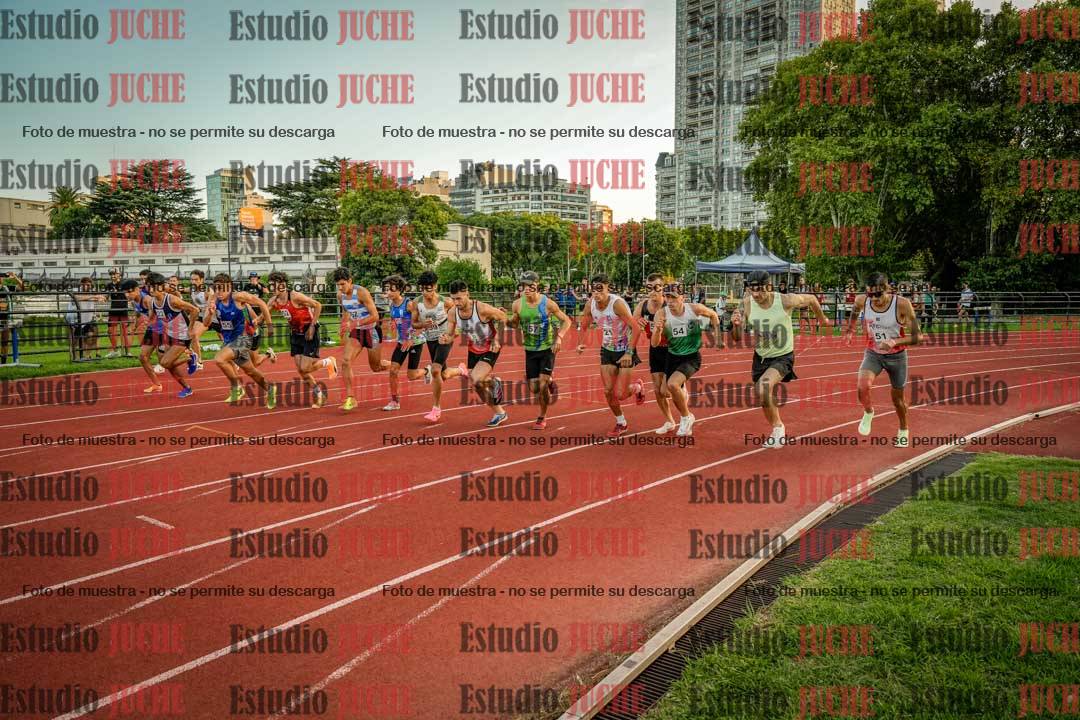 Fotos de los 1500 m llanos de varones