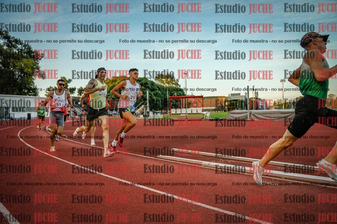Fotos de los 1500 m llanos de varones