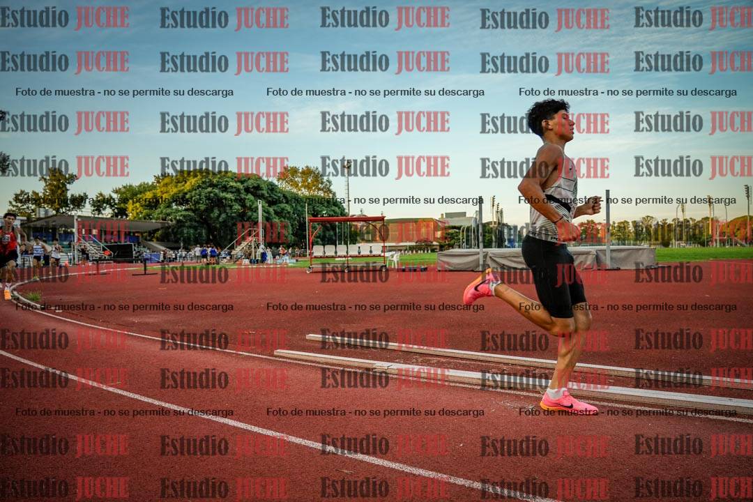 Fotos de los 1500 m llanos de varones
