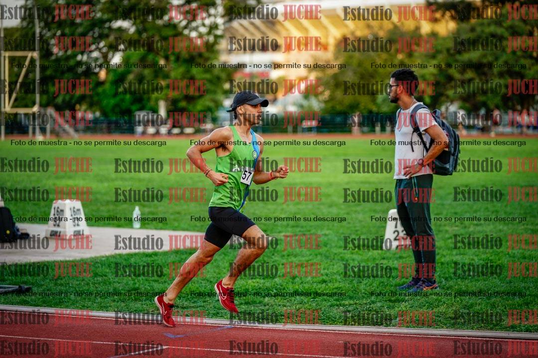 Fotos de los 1500 m llanos de varones