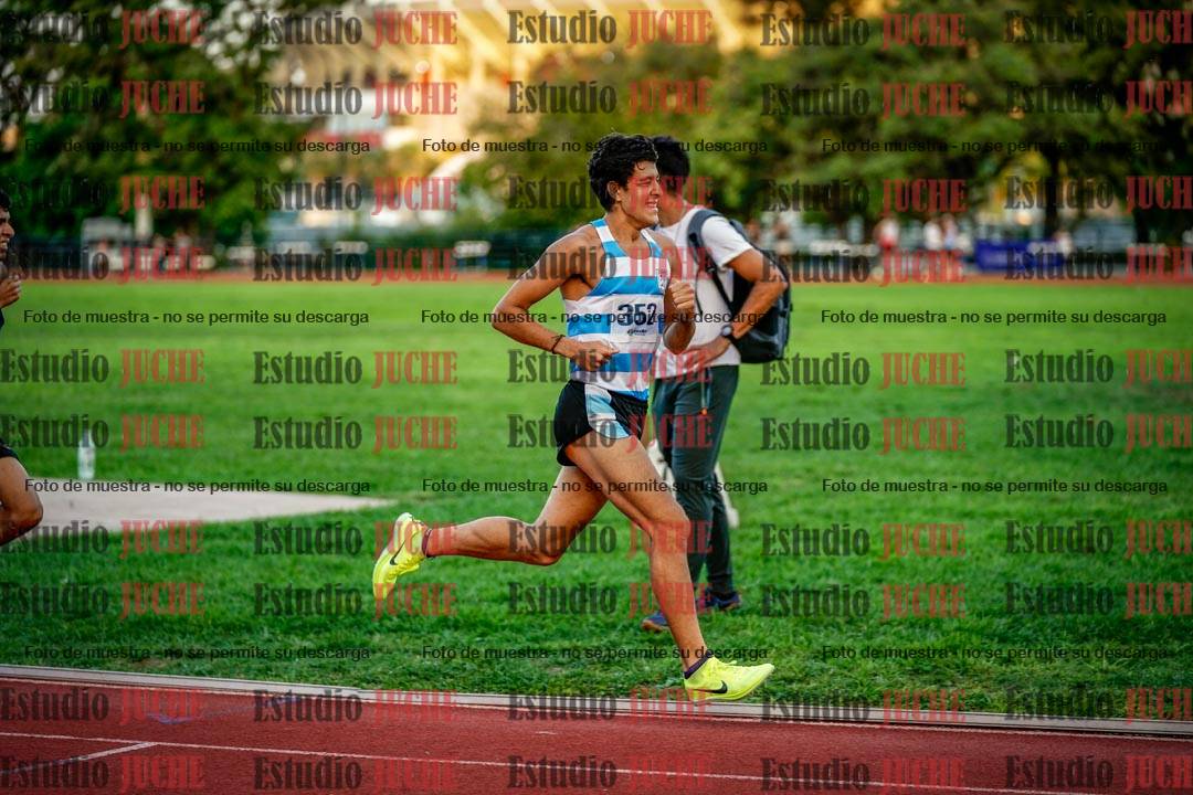 Fotos de los 1500 m llanos de varones