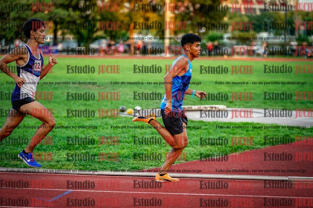 Fotos de los 1500 m llanos de varones