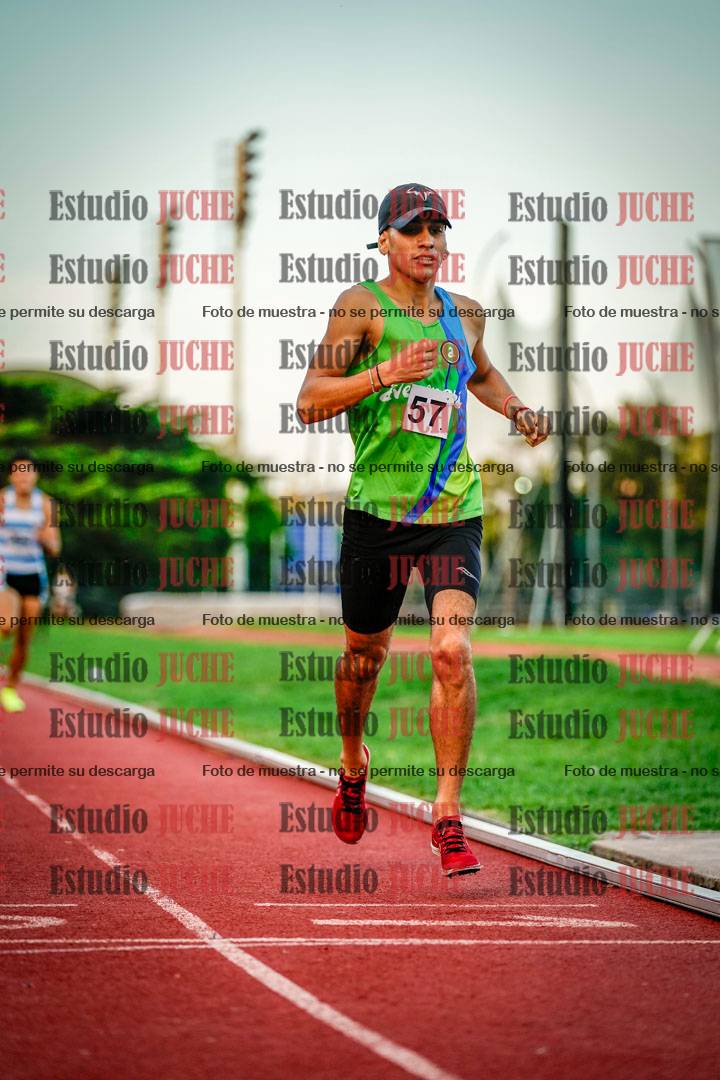 Fotos de los 1500 m llanos de varones