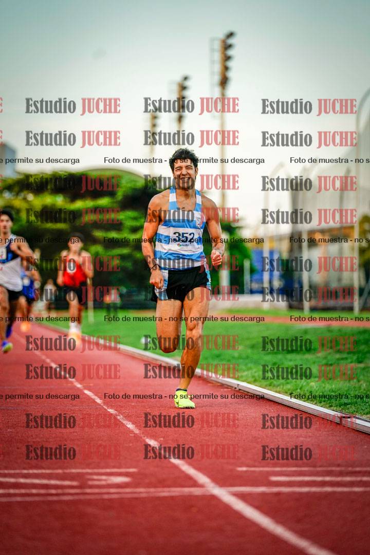 Fotos de los 1500 m llanos de varones