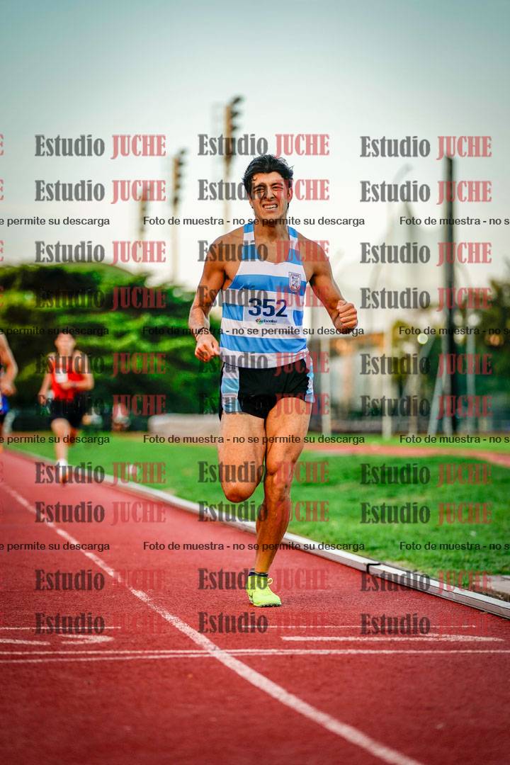 Fotos de los 1500 m llanos de varones