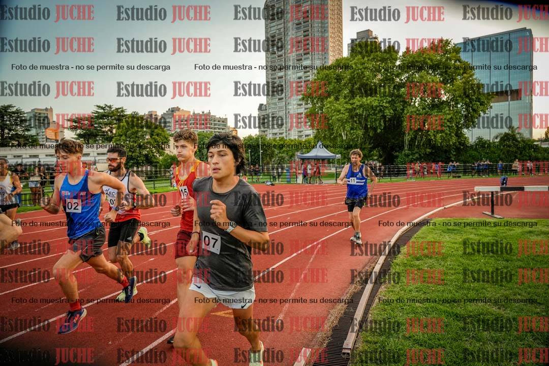 Fotos de los 1500 m llanos de varones