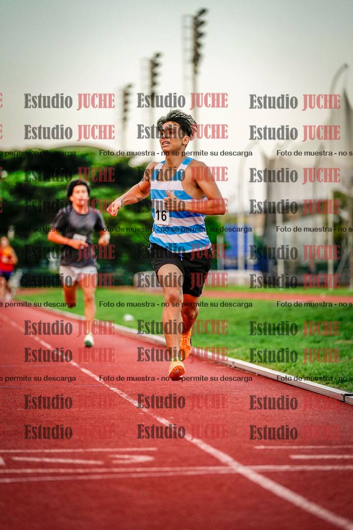 Fotos de los 1500 m llanos de varones
