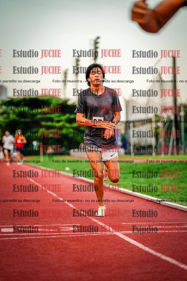 Fotos de los 1500 m llanos de varones