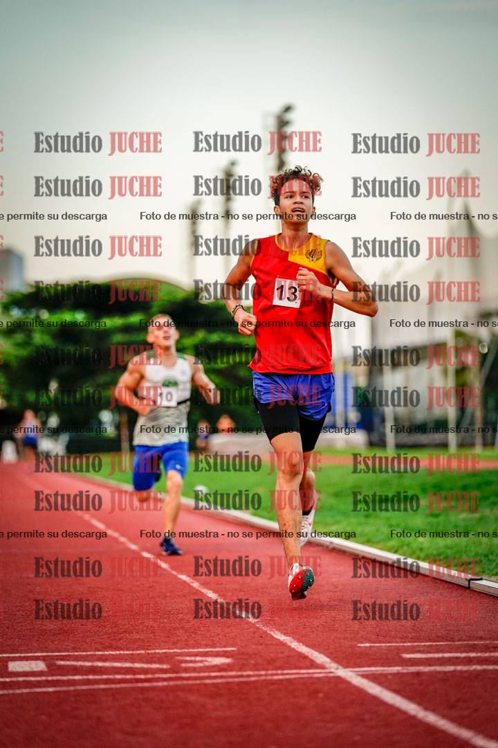 Fotos de los 1500 m llanos de varones