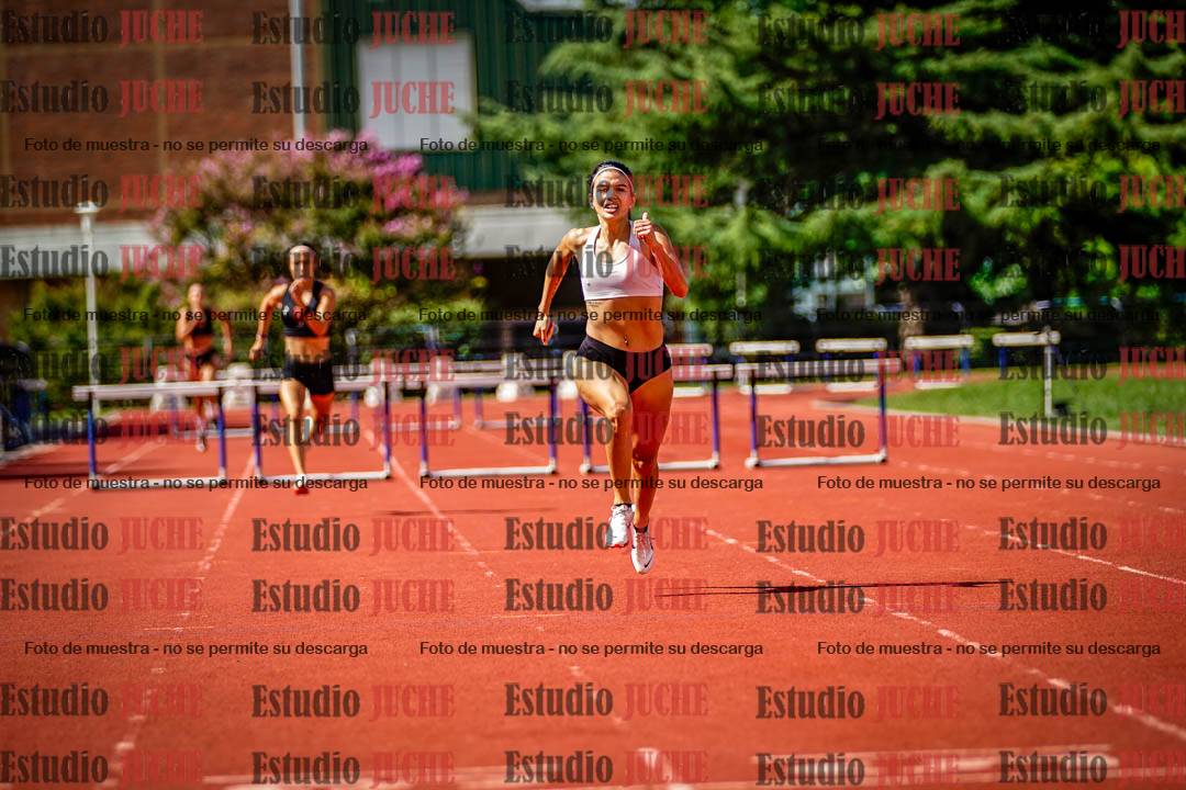 Fotos de los 400 m con vallas de mujeres