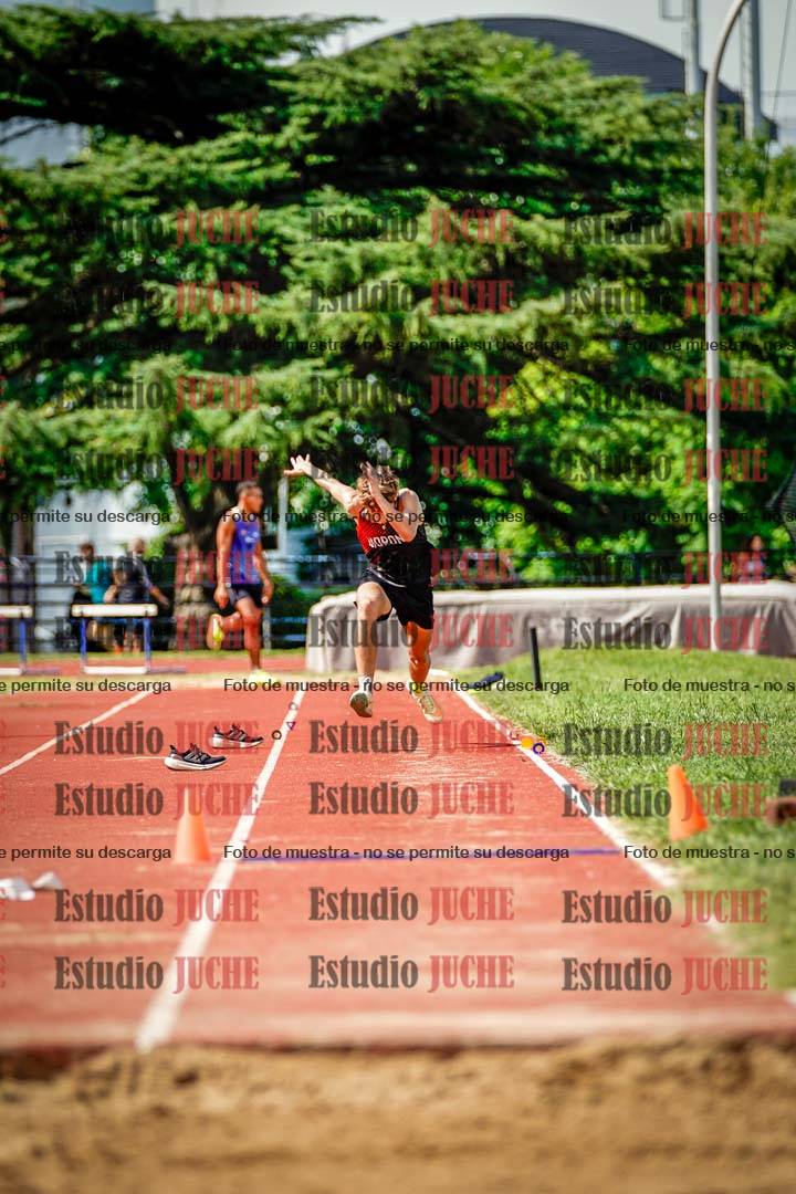 Fotos del salto triple de mujeres y varones