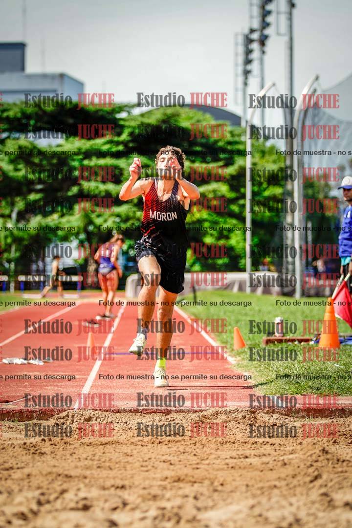 Fotos del salto triple de mujeres y varones