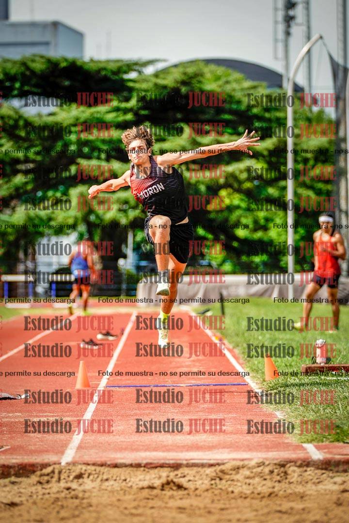 Fotos del salto triple de mujeres y varones