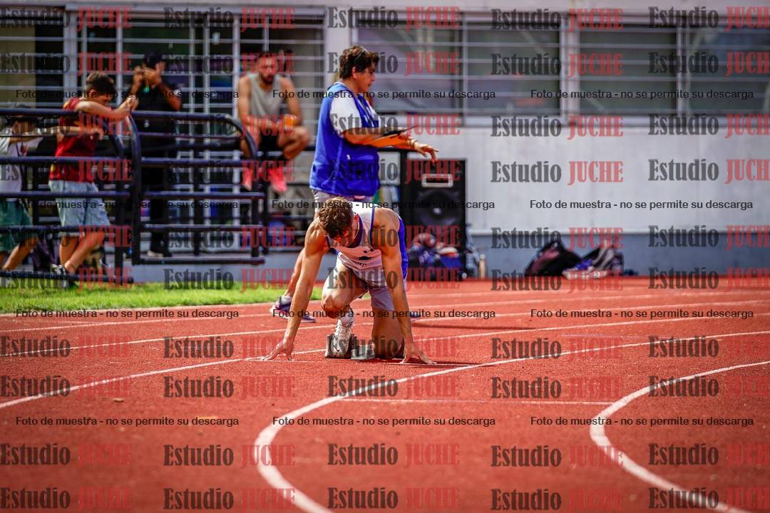 Fotos de los 400 m con vallas de varones