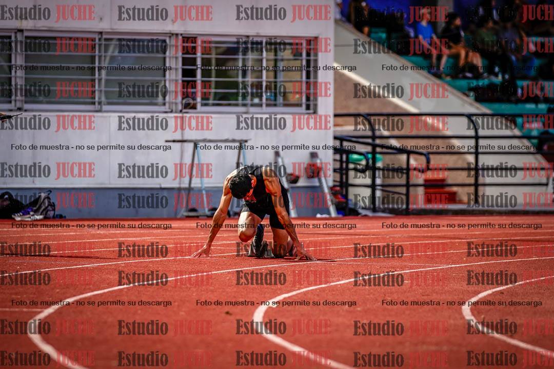 Fotos de los 400 m con vallas de varones