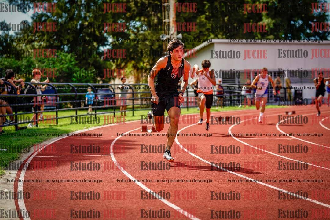 Fotos de los 400 m con vallas de varones