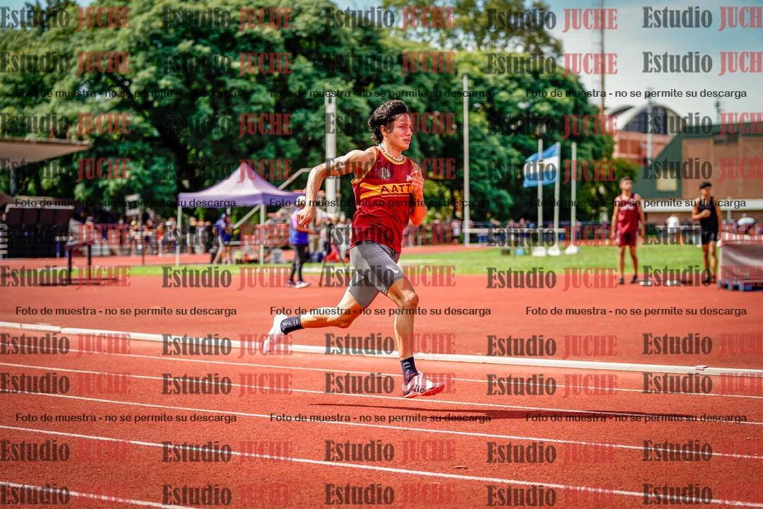 Fotos de los 400 m con vallas de varones
