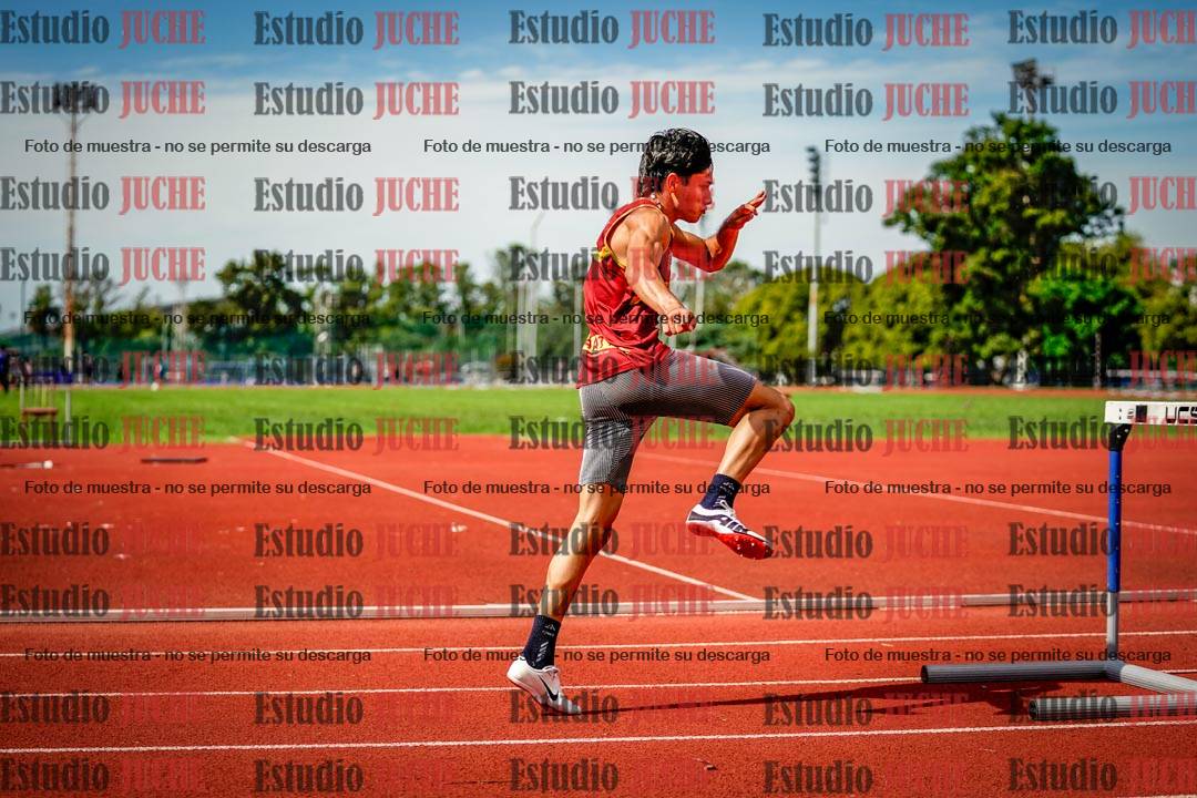 Fotos de los 400 m con vallas de varones