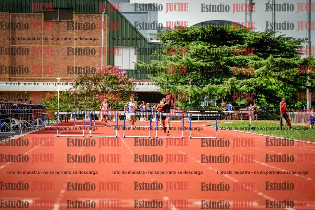 Fotos de los 400 m con vallas de varones