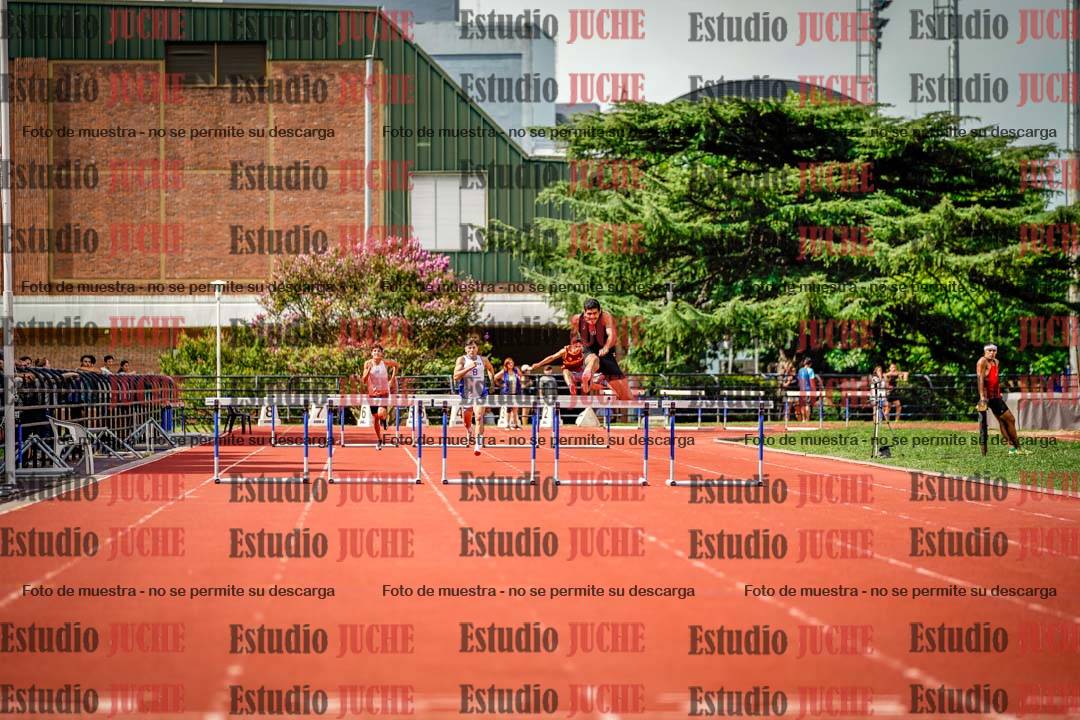 Fotos de los 400 m con vallas de varones