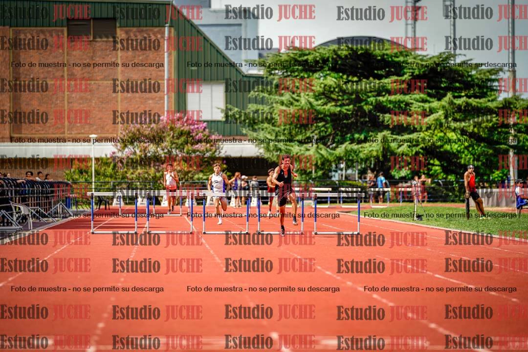 Fotos de los 400 m con vallas de varones