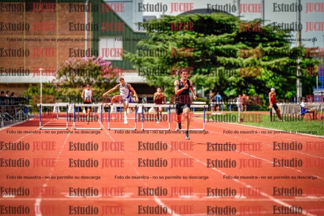 Fotos de los 400 m con vallas de varones