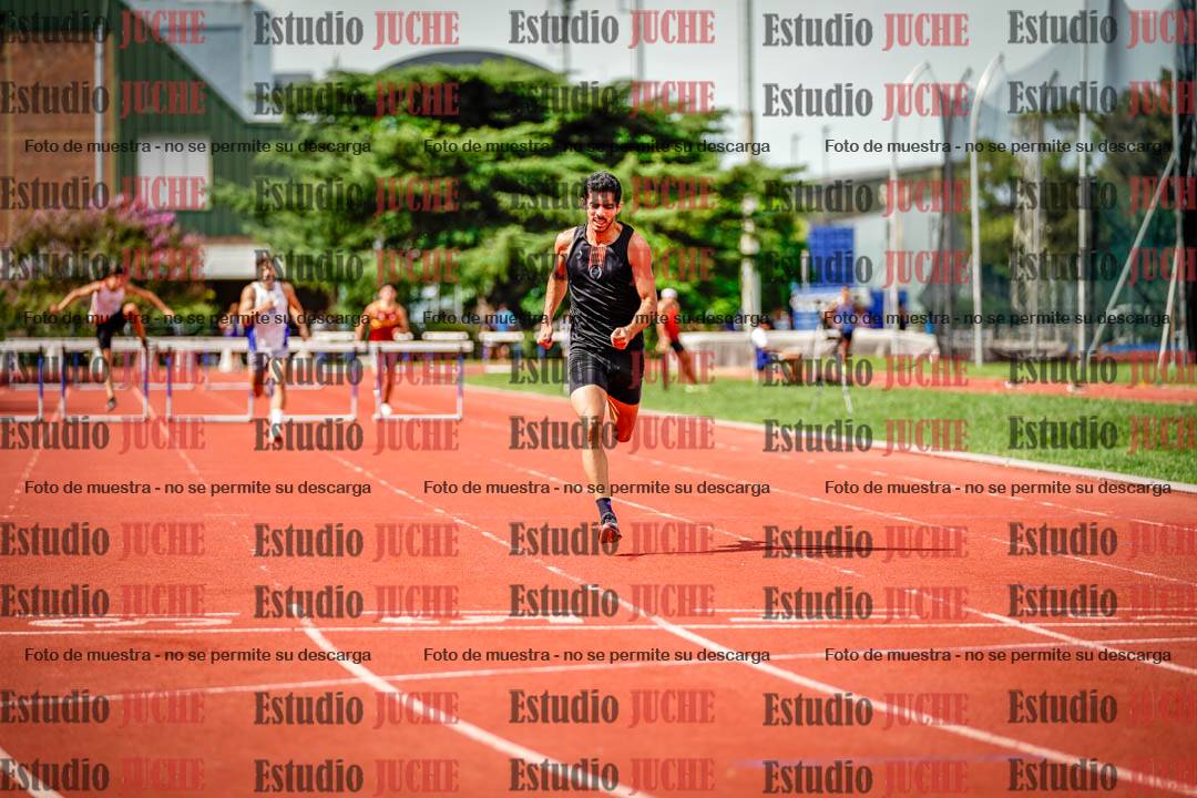 Fotos de los 400 m con vallas de varones