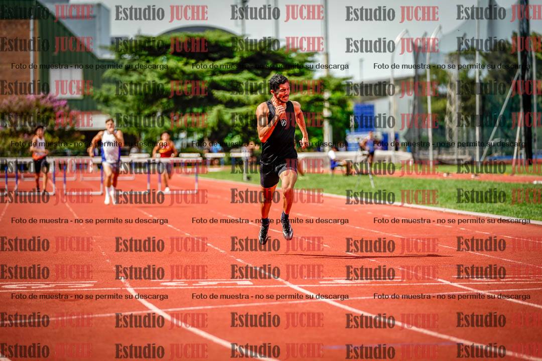 Fotos de los 400 m con vallas de varones