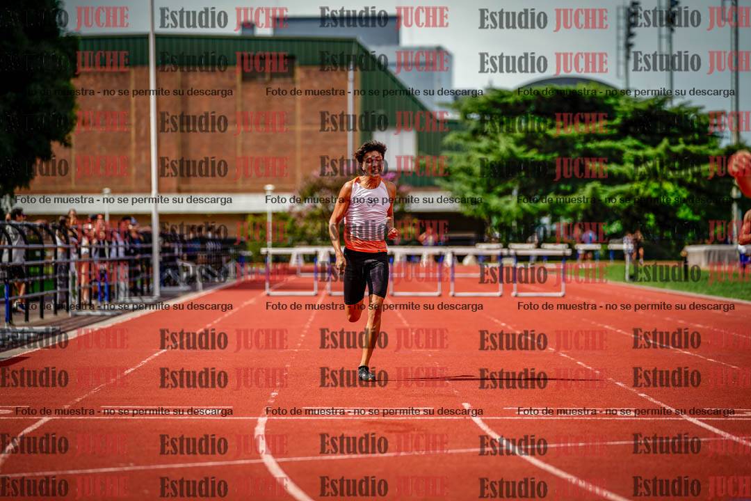 Fotos de los 400 m con vallas de varones