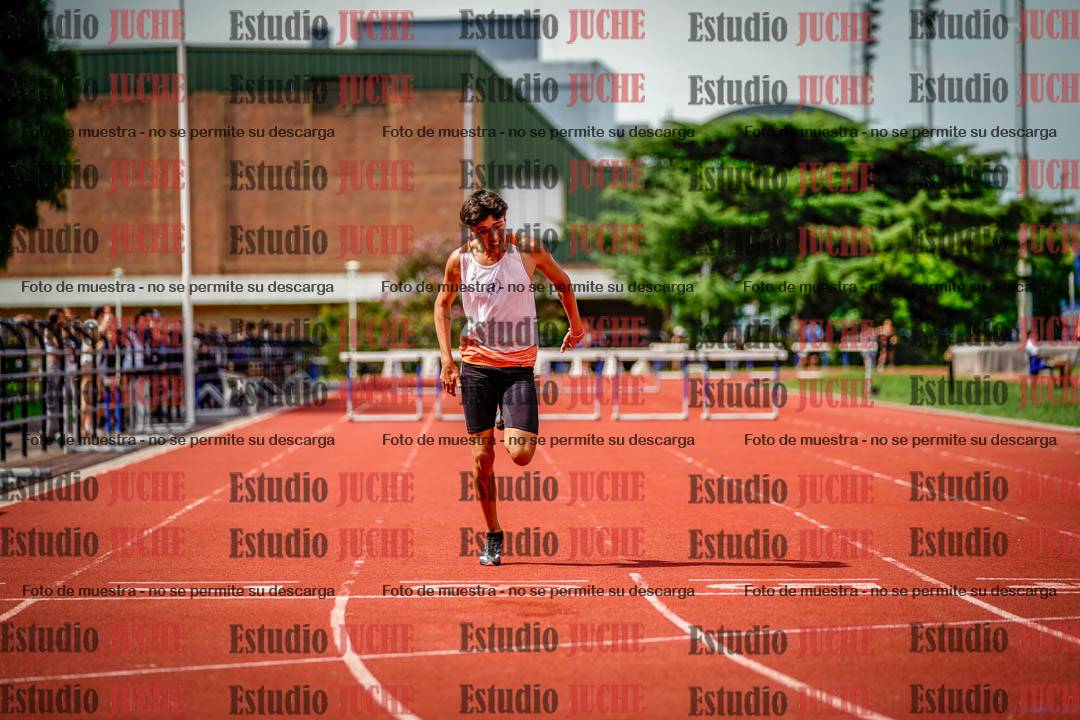 Fotos de los 400 m con vallas de varones