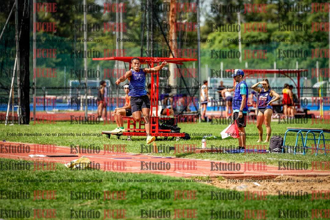 Fotos del salto triple de mujeres y varones