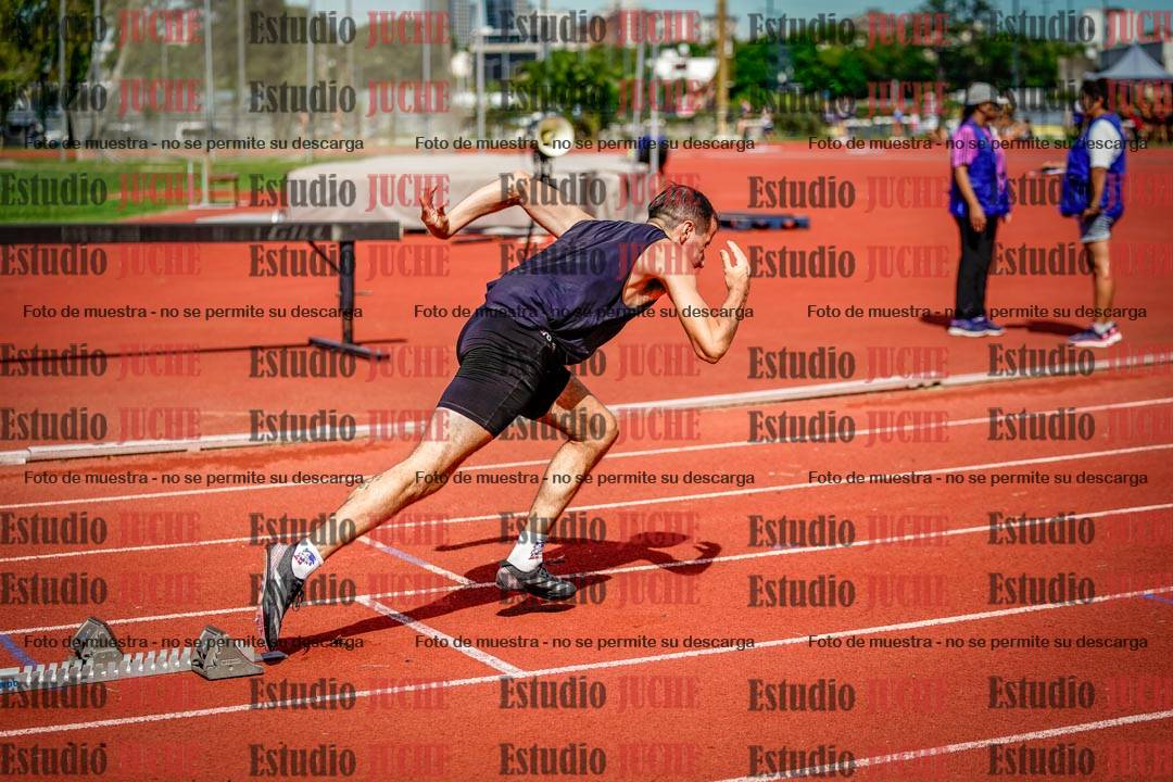 Fotos de los 400 m con vallas de varones