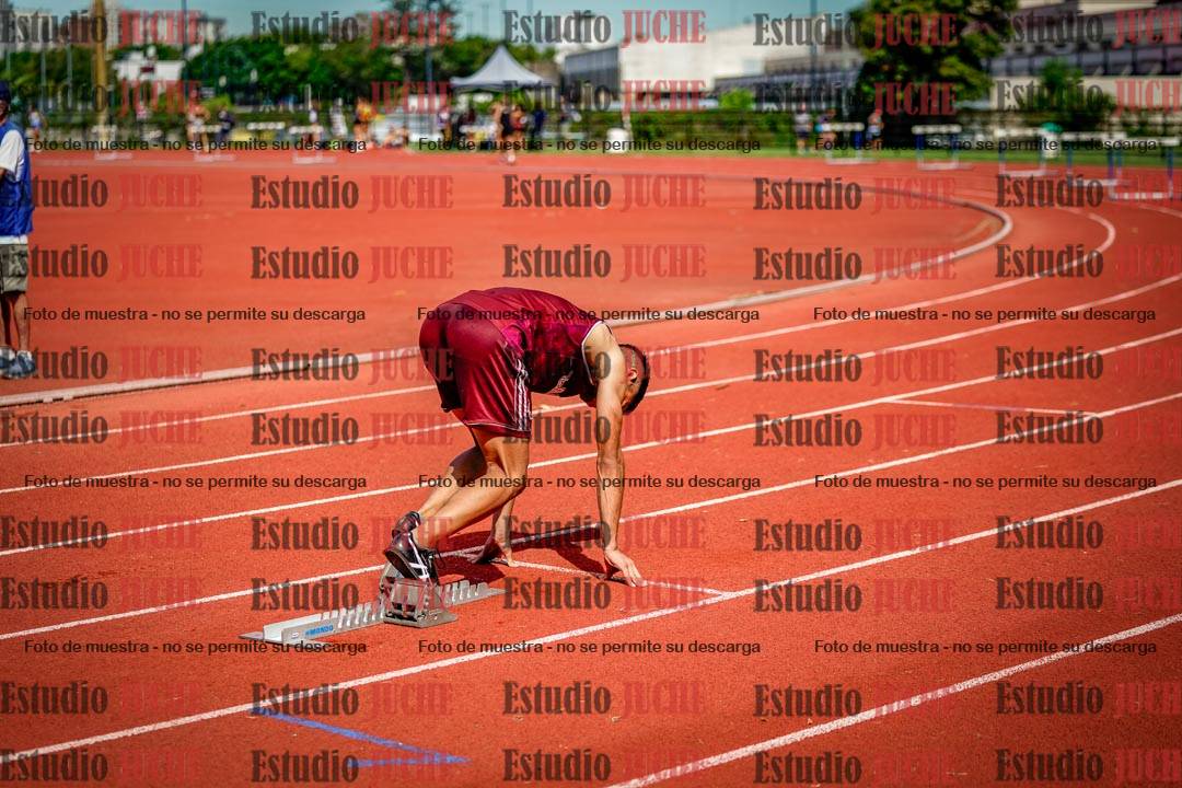 Fotos de los 400 m con vallas de varones
