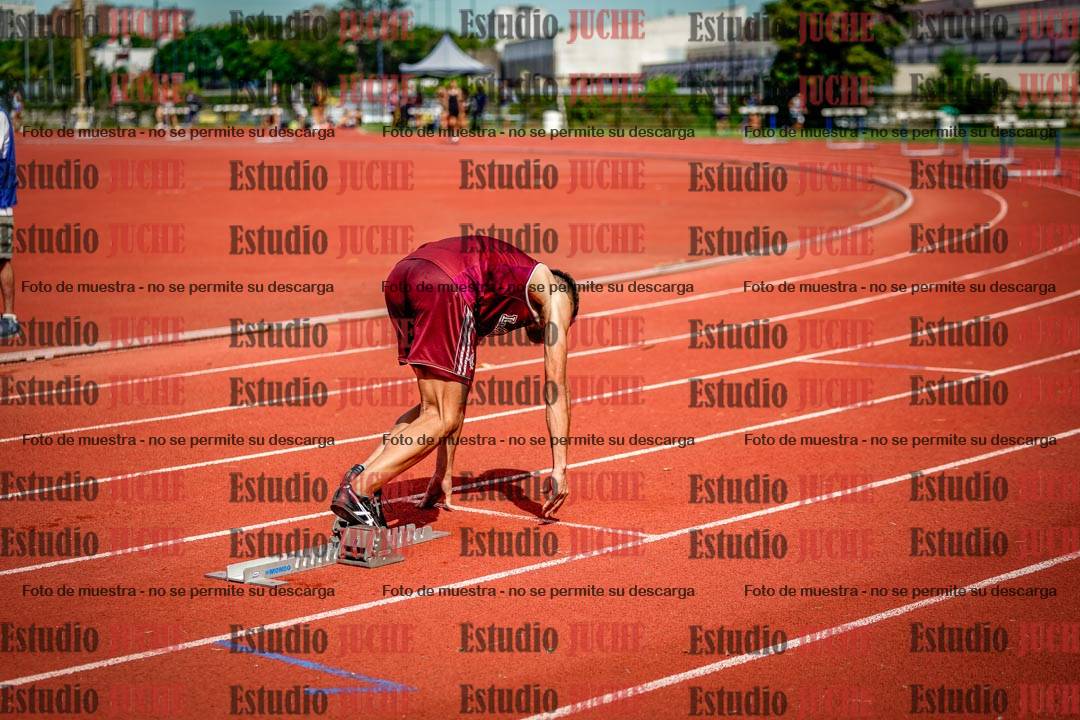 Fotos de los 400 m con vallas de varones