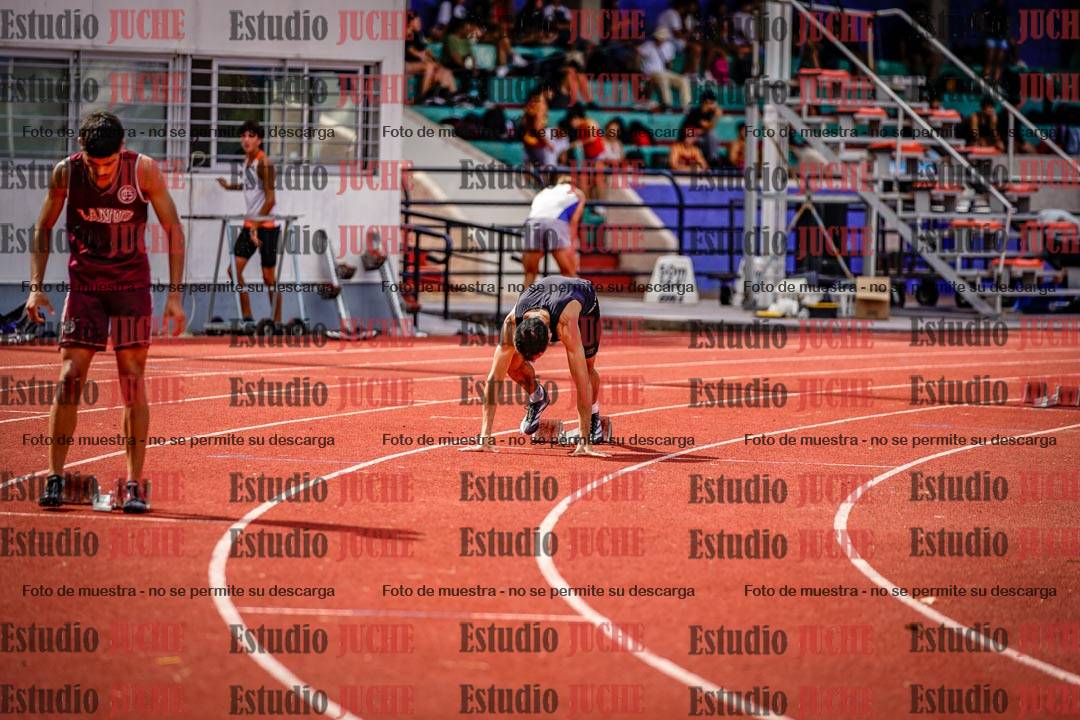 Fotos de los 400 m con vallas de varones