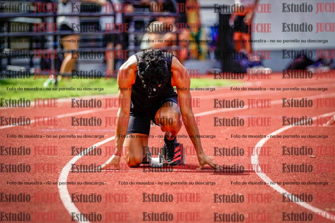 Fotos de los 400 m con vallas de varones