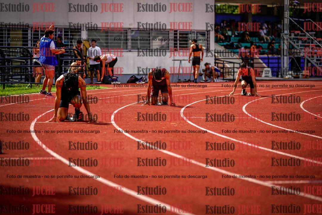 Fotos de los 400 m con vallas de varones
