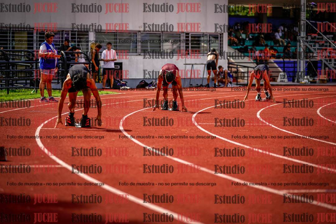 Fotos de los 400 m con vallas de varones