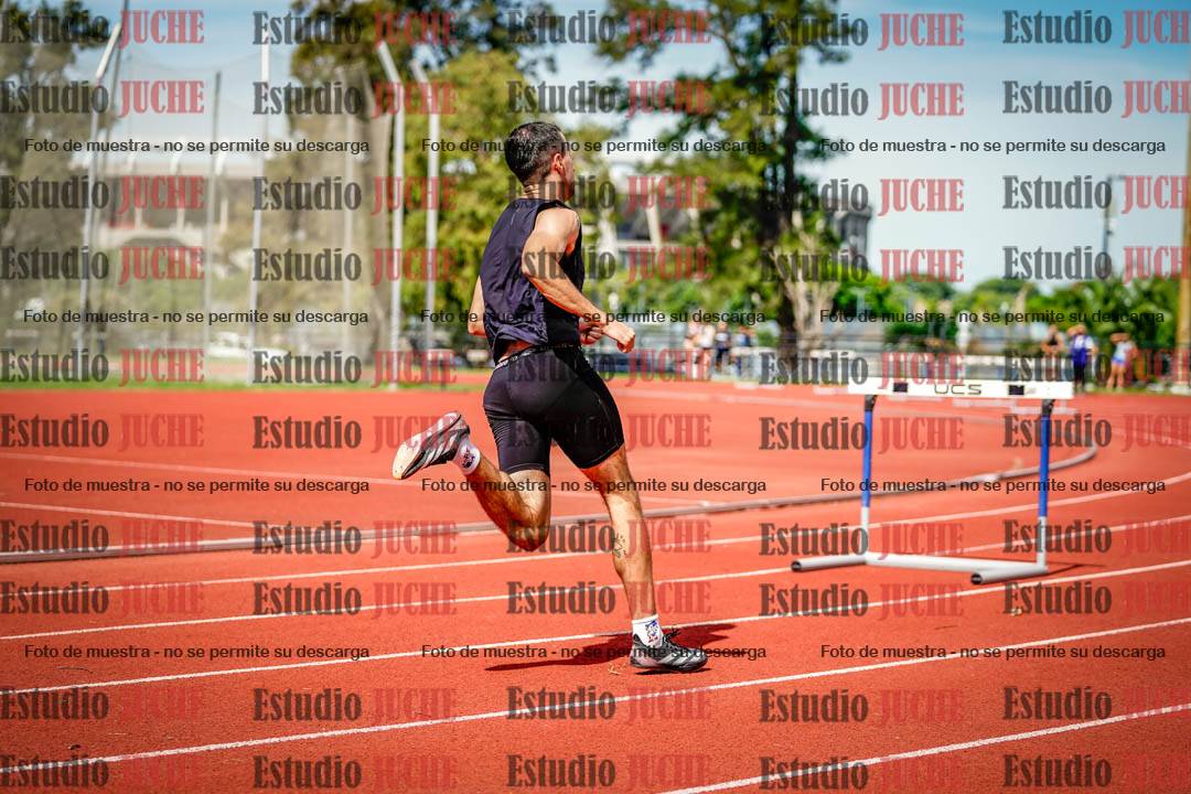 Fotos de los 400 m con vallas de varones