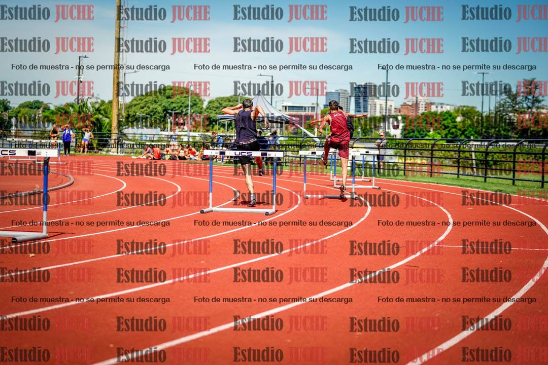 Fotos de los 400 m con vallas de varones