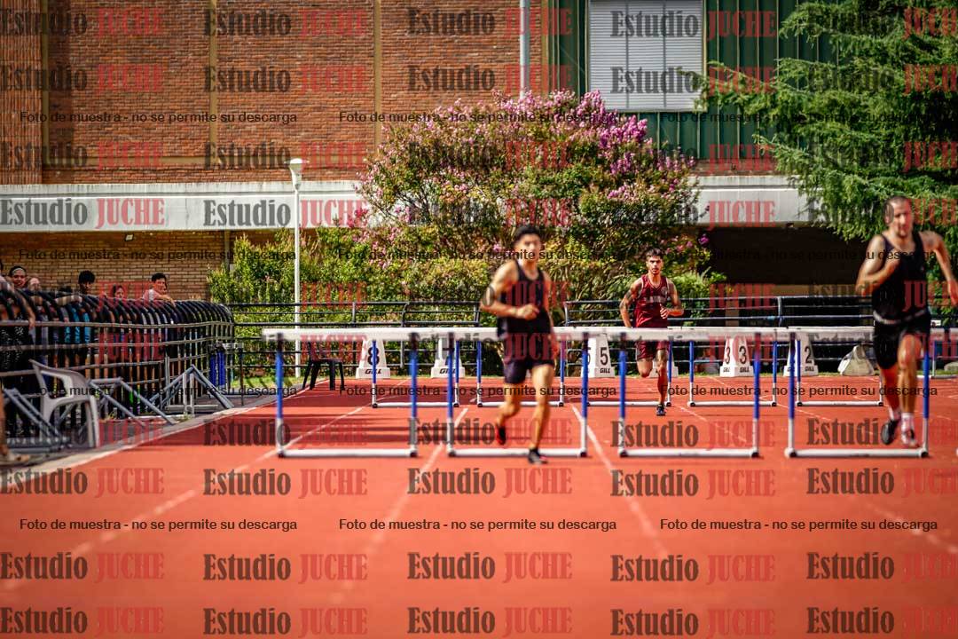 Fotos de los 400 m con vallas de varones