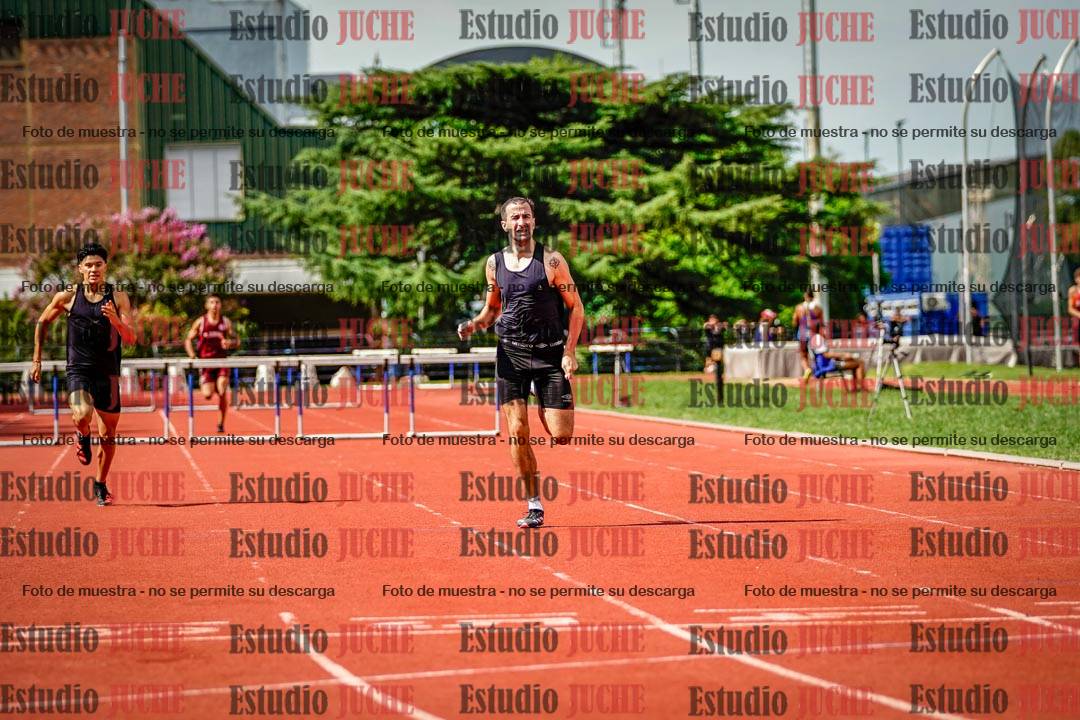 Fotos de los 400 m con vallas de varones