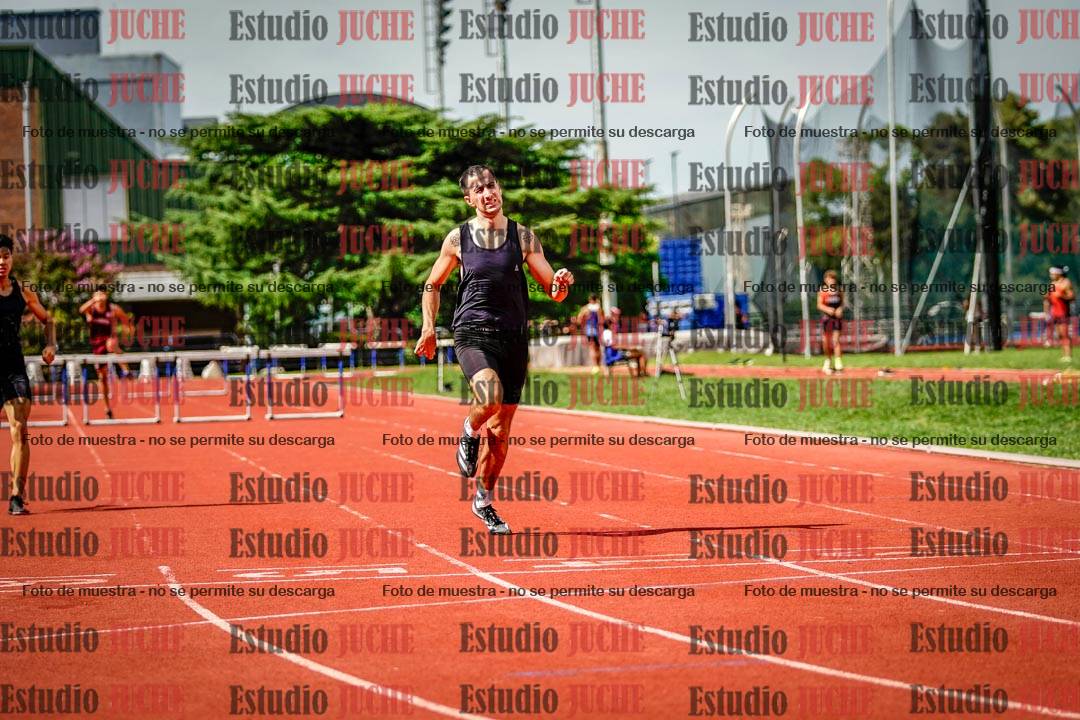 Fotos de los 400 m con vallas de varones