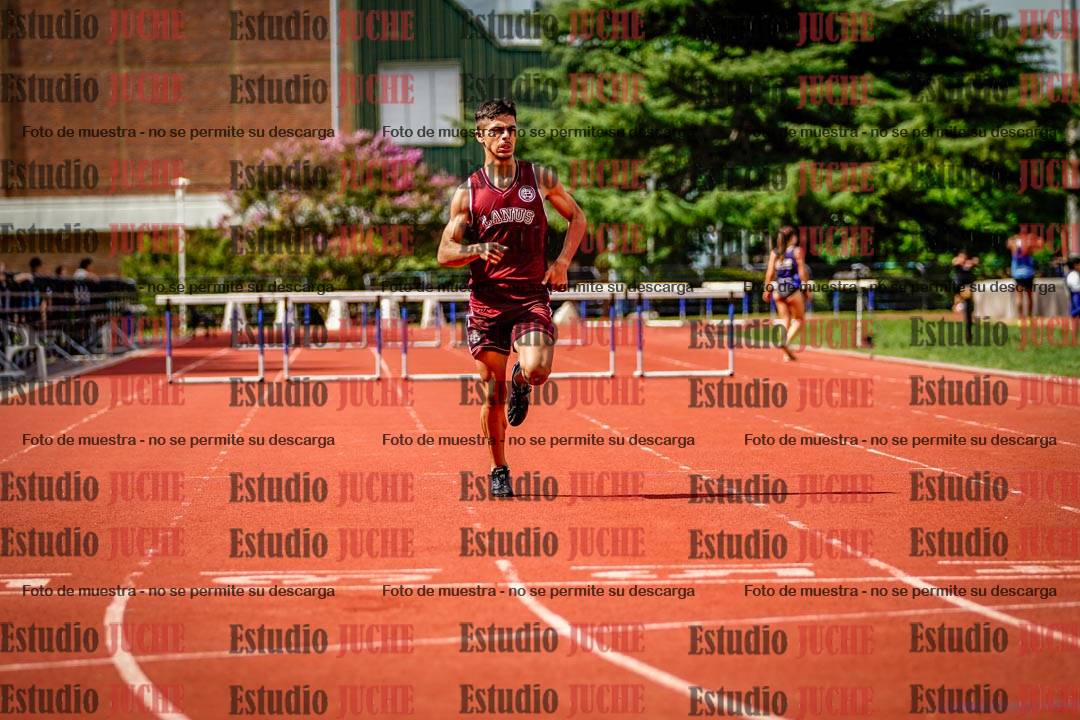 Fotos de los 400 m con vallas de varones